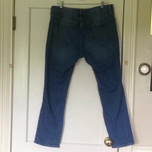 Jeans - Picture 3 of 3